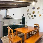 La Casita De *