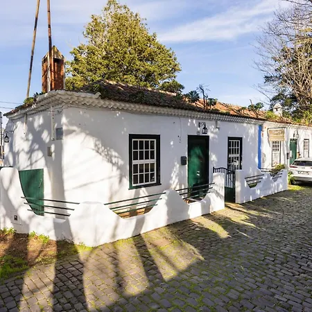 La Casita De * Guamasa